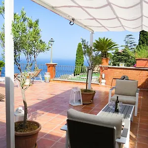 Athena 2*, Taormina Italy